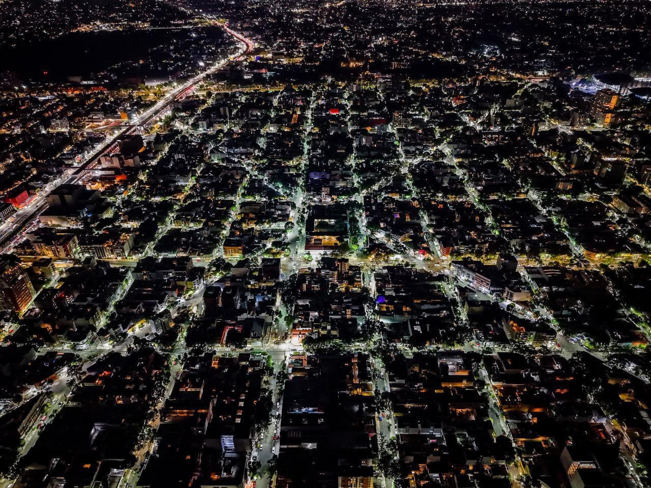 Ciudad Iluminada: Comunidad Segura