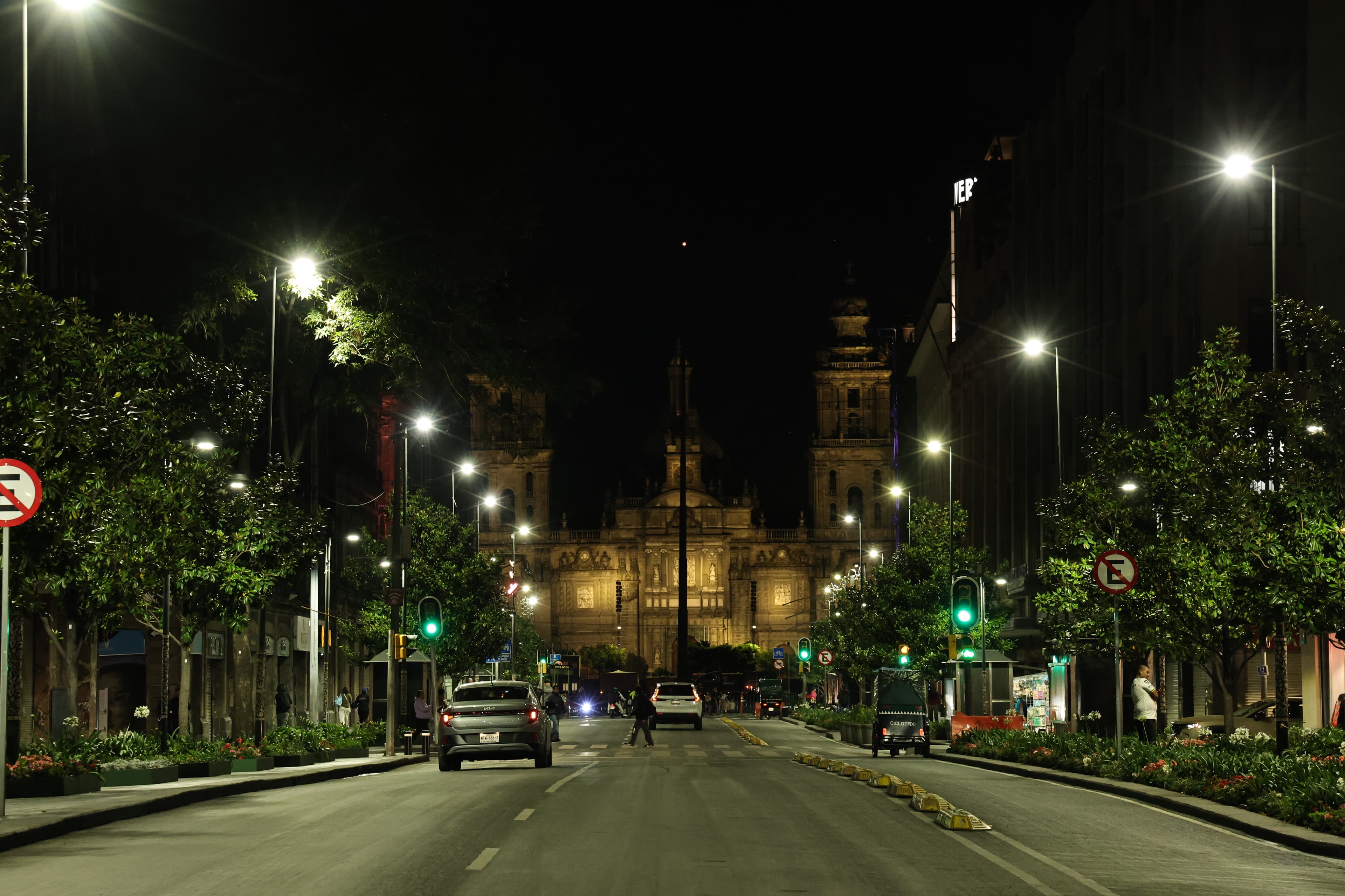 Iluminación de las calles del Centro Histórico
